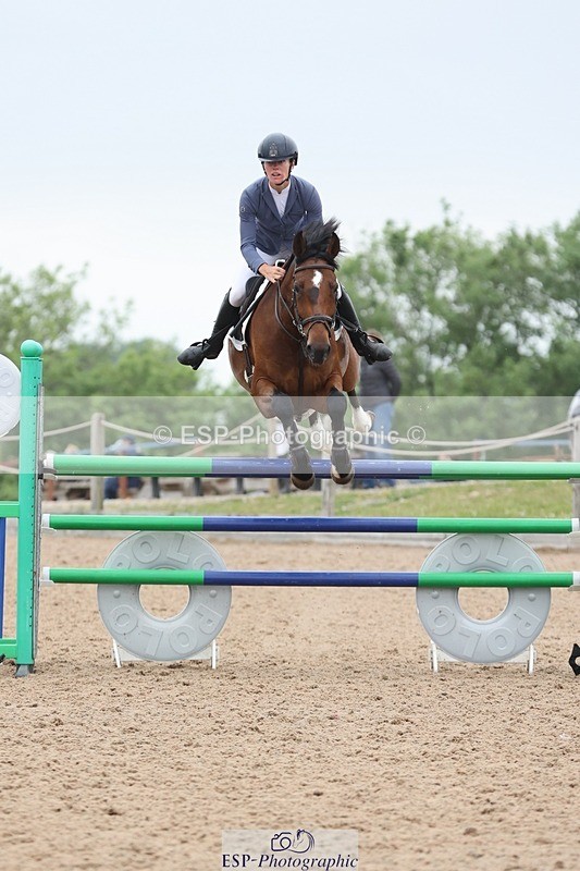 250524-125340-04829 - Cls 15 Snr Fox 1st Rnd