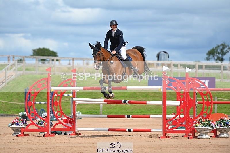 230721A-151620-07144 - Cls 10, 2 Star Big 1.45m Start to break