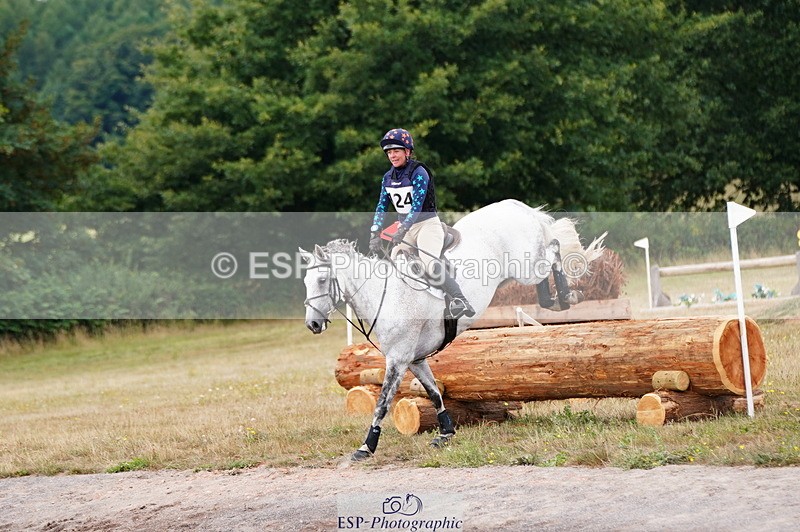 250802A-122018-03960 - C-124-Janine.Paterson-MACHAS.GREY