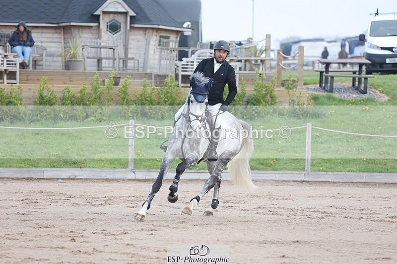 250424-090551-02543 - Cls 29 Young Horse 6yr old