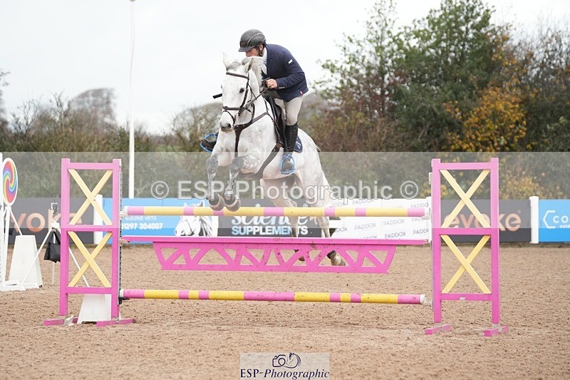 251107-131019-01086 - Cls 6 Foxhunter and 1.20m Open