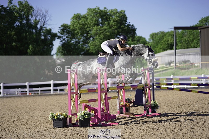 230624A-180050-02885 - Cls 33 1.05m Amateur Quali