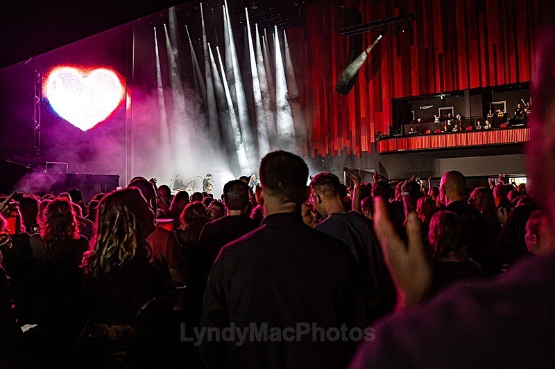 Nothing But Thieves- Swansea ARena- lyndymacphotos-02 - Nothing But Thieves- Swansea Arena