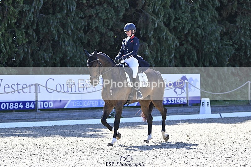 250522A-101122-02624 - B-310-Kitty.King-LISCARROW.FERNHILL