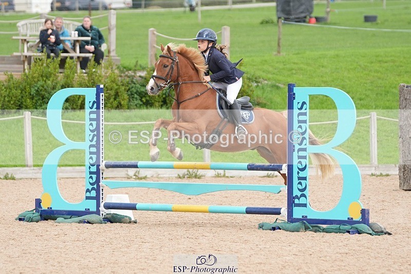 250921-143604-03690 - Cls 20 Pony 80cm Derby