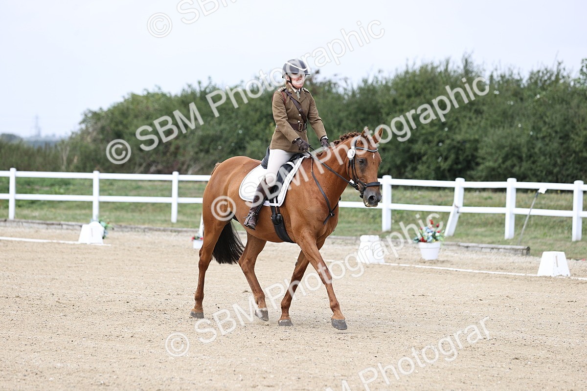 SBM_017394 - Class 14 - Novice 23 - 13.52-14.55