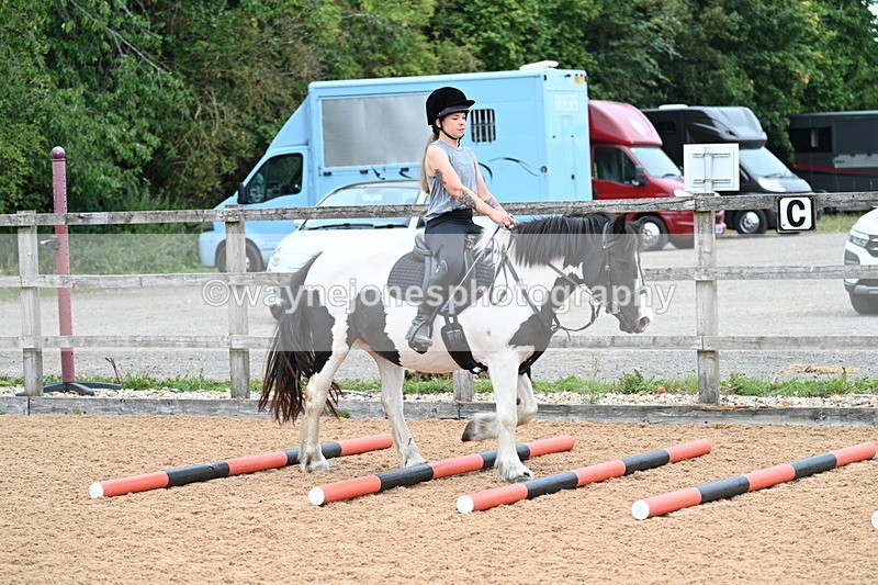 WJ7_7548 - Poles 10:00am