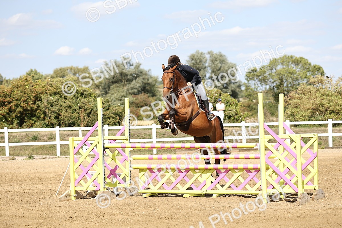 SBM_005064 - Class 6 = Senior Newcomers - 1.10m Open