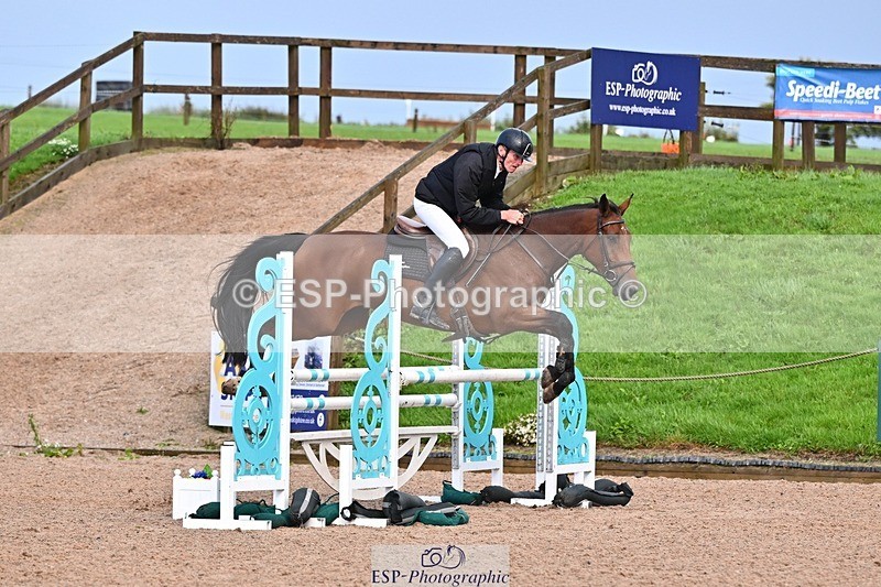 250912-161619-05405 - Cls 13 Snr 1.05m and 1.10m