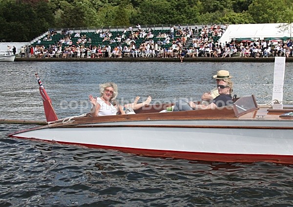 090703 SLIPPER LAUNCH IMG_7161 - HENLEY REGATTA FRIDAY 3rd JULY 2009