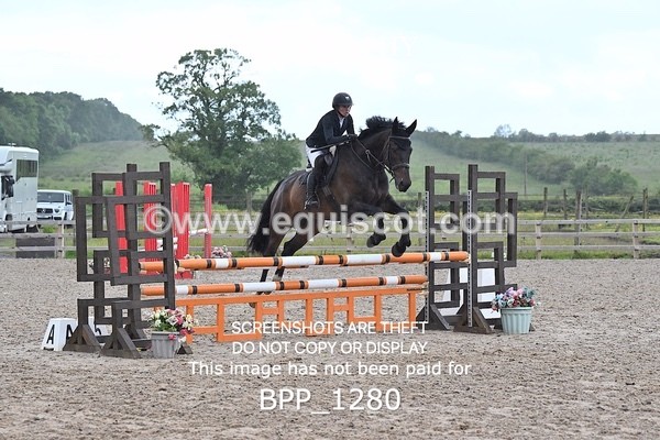 BPP_1280 - CLASS 10 SAT Senior BritiNovice/ 90cm Open