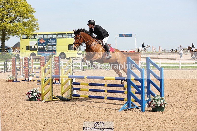 240510A-141814-07561 - Cls 17 1.05m National Am Quali