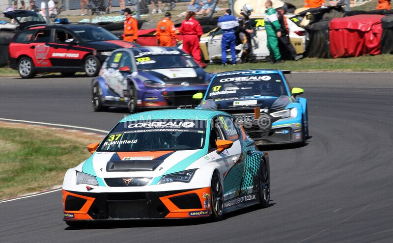 - TCR UK @ Castle Combe