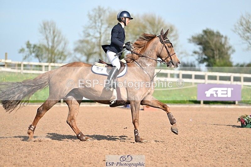 240510A-165102-09304 - Cls 24 National 1.40m Open