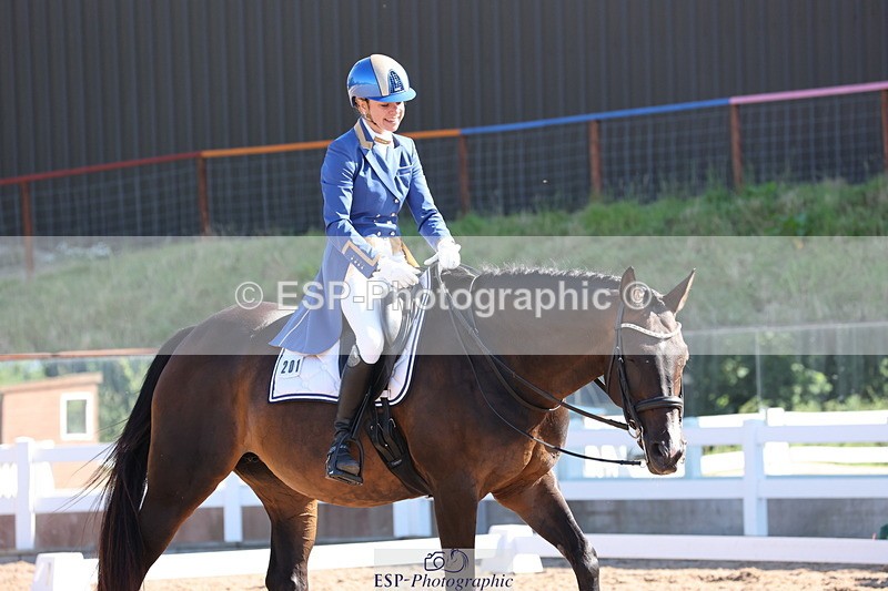 240816A-102142-02898 - 201-Natasha.Collings-Costello-Dovevale.Tender.Dove