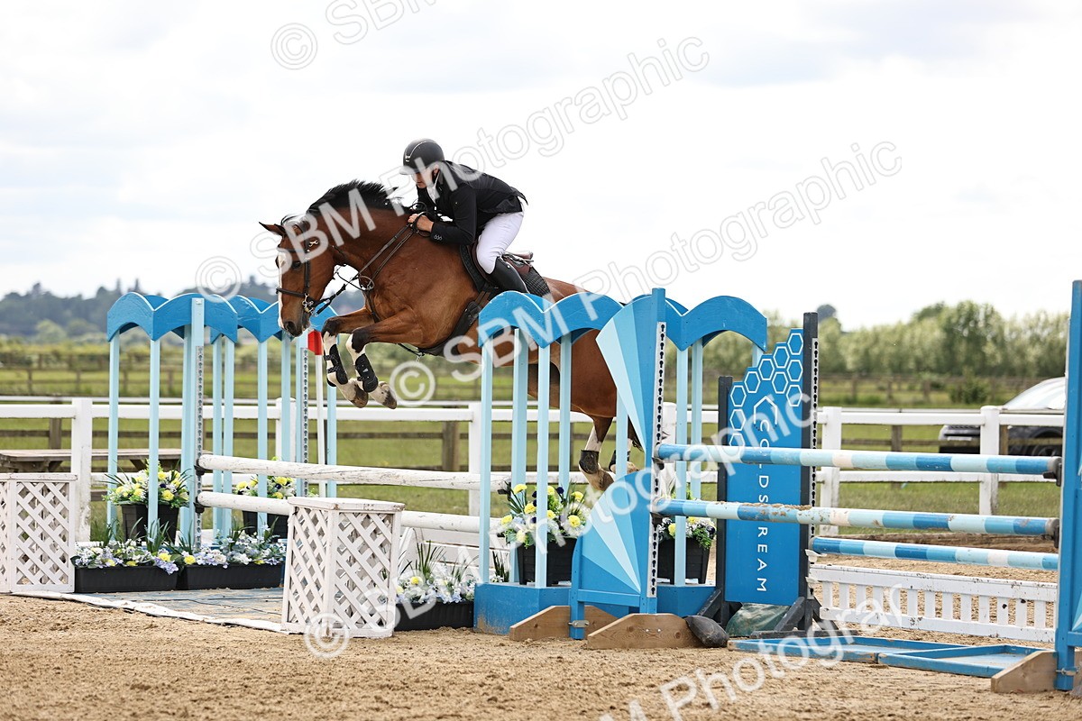 SBM_003434 - Class 11 - Senior Newcomers - 1.10m