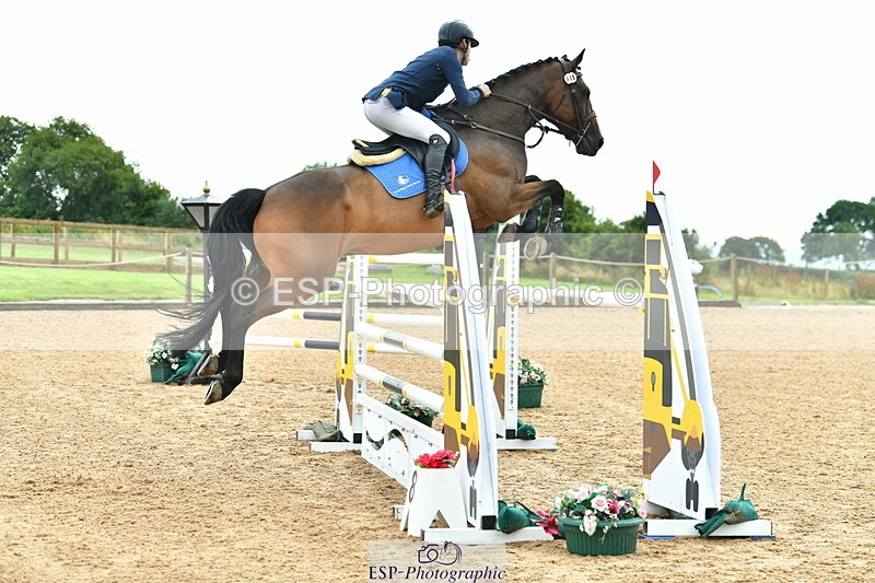 230723A-100223-10749 - Cls 4, 2 Star Small 1.30m