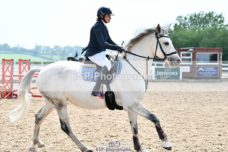 240512A-150056-19233 - Cls 43 95cm National Am Quali