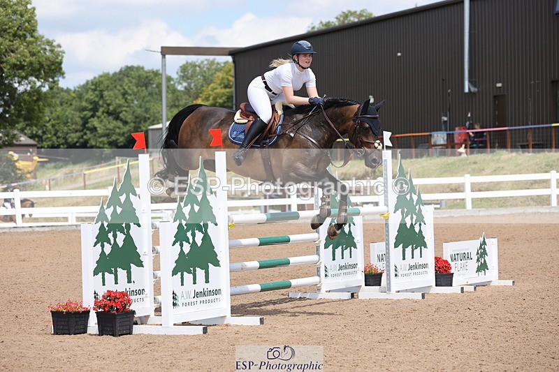 240718A-131032-05444 - Cls 9, 1 Star Bronze Tour 1.10m