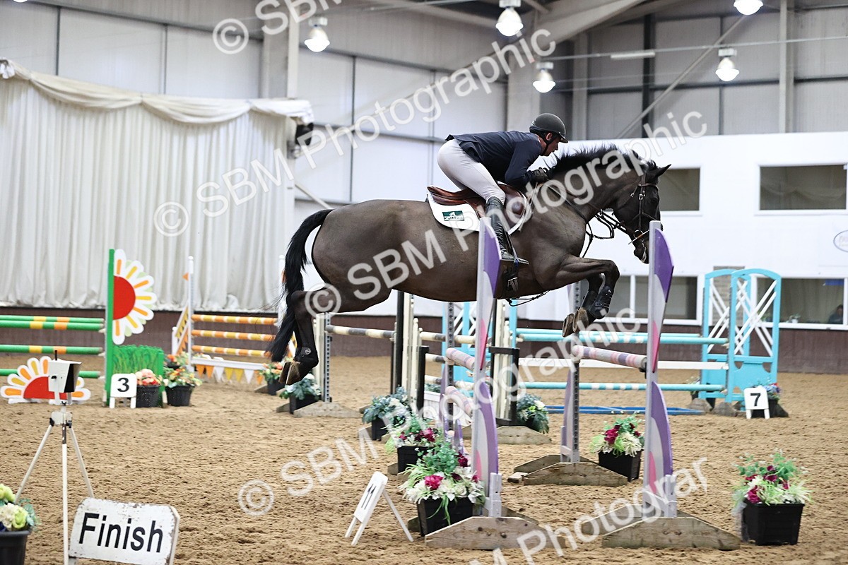 SBM_001817 - Class 4 - Senior Newcomers - 1.10m Open