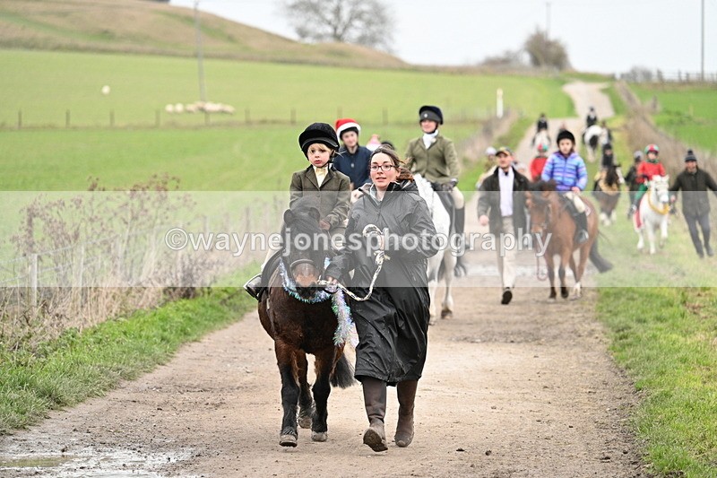 WJ7_1284 - Walk Home