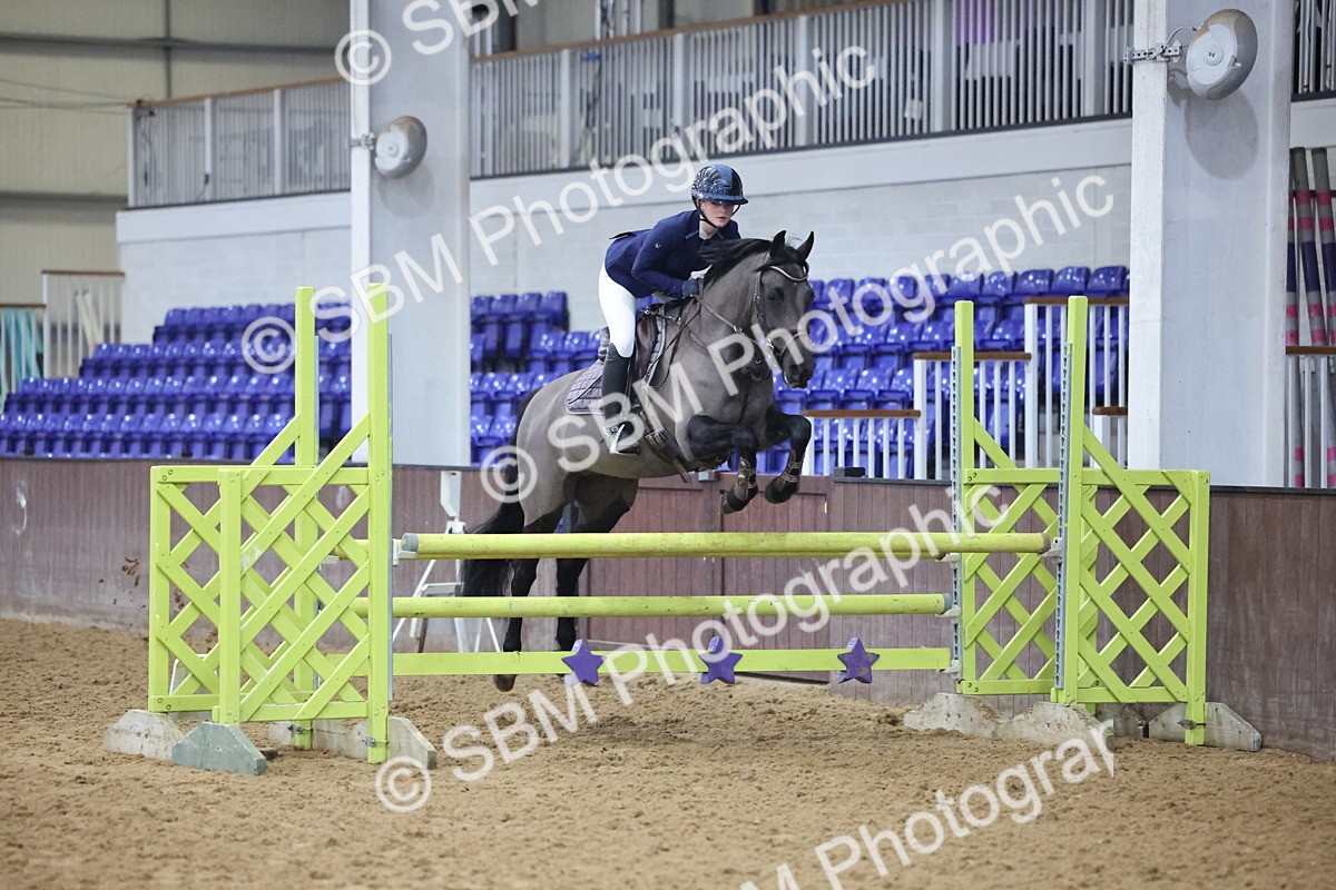 SBM_003372 - Class 11 - Blue Chip Pony Newcomers - 1.00m Open