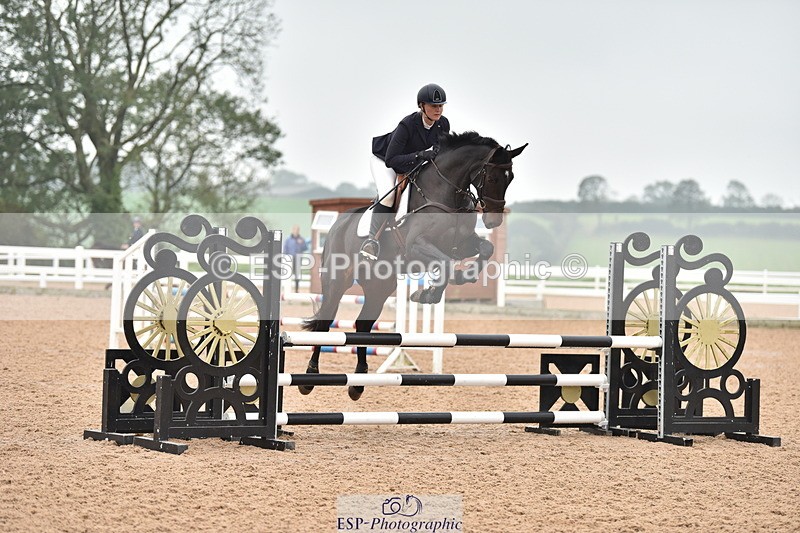 231011A-100514-00017 - Cls 1 British Novice & 90cm Open