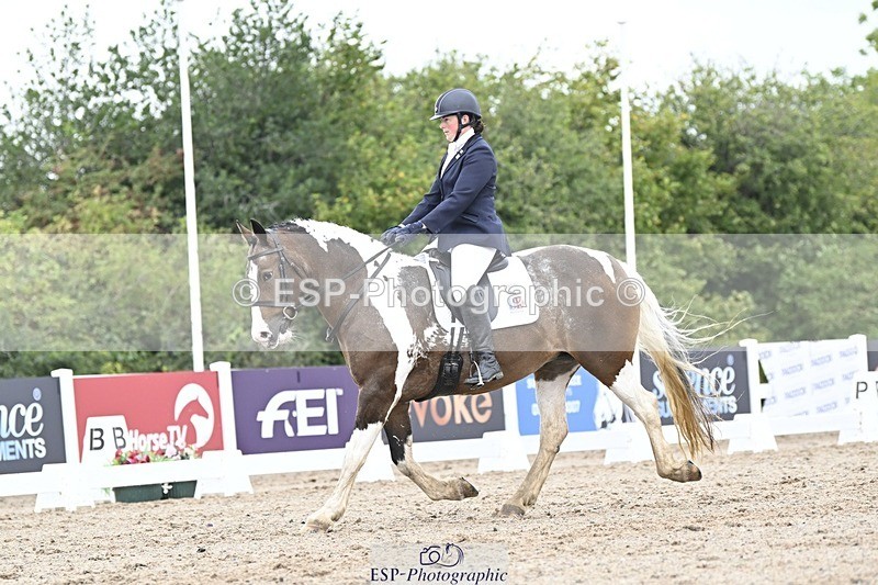 250907-123552-08060 - 080-Rebecca.MorrisSally.XIII