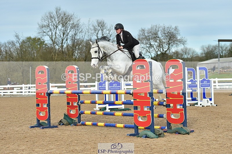 231111A-132342-02126 - Cls 12 Newcomers & 1.10m Open