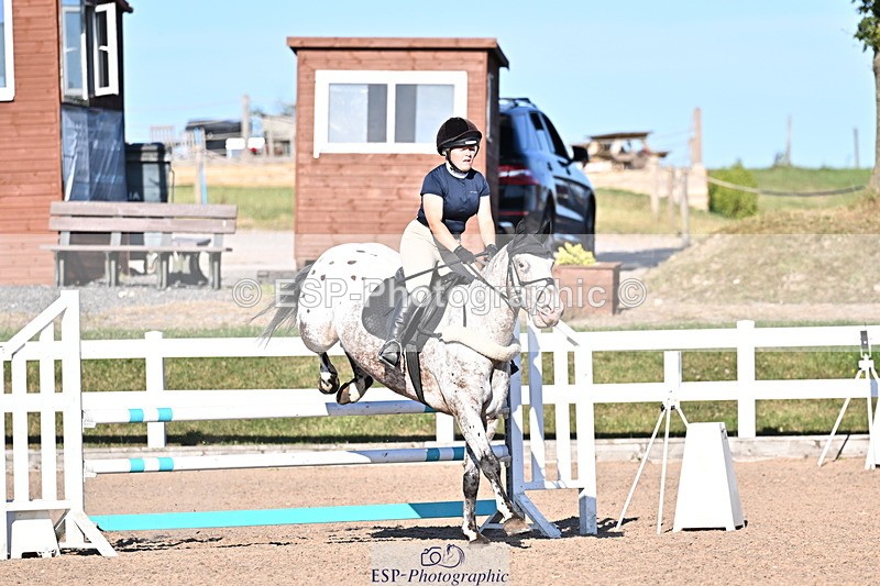 250708A-182519-00513 - 90cm Classes