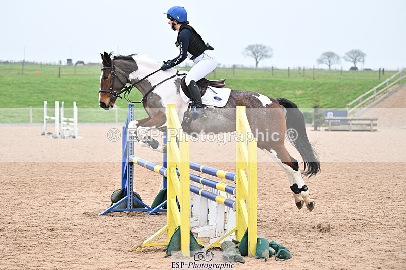 250118-134413-01296 - Cls 3A&B 90cm 13.20 to Coursewalk