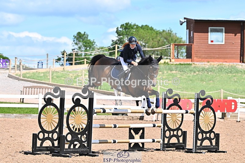 240619A-154734-00975 - Cls 5 Snr Foxhunter and 1.20m Open