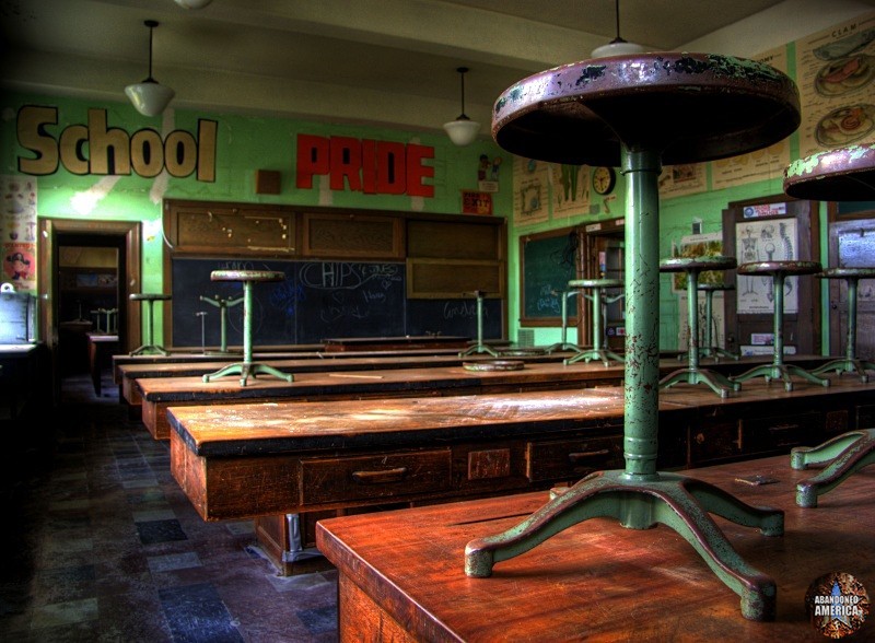 The Abandoned Macintyre Middle School*  | Abandoned America