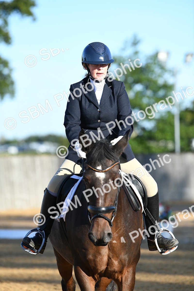 SBM_14391 - D4 - Small Tour Championship - Intro B