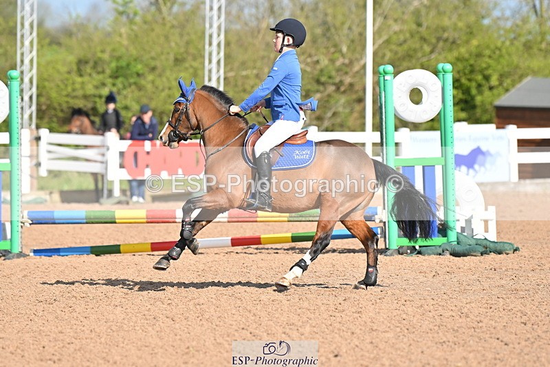 240504A-091646-00065 - Cls 11 Clear Round 50cm