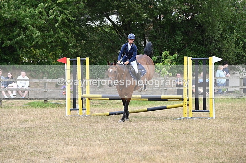 WJ6_0811 - Class 14 Intermediate Jumping 75cm