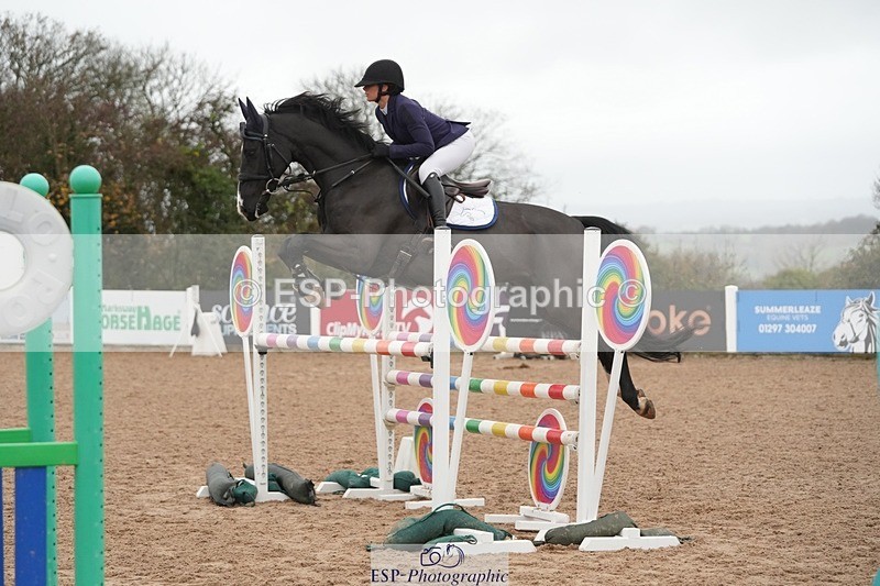 251109-112237-03538 - Cls 20 Newcomers and 1.10m Open