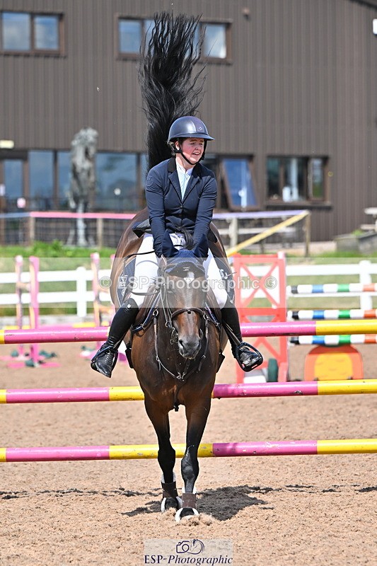 240619A-153932-00907 - Cls 5 Snr Foxhunter and 1.20m Open