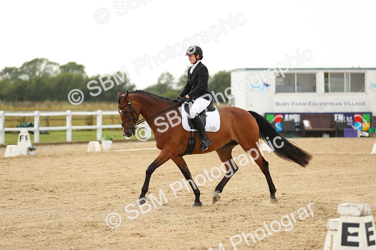 SBM_017717 - Class 13 - Novice 23 - 14.27-15.16