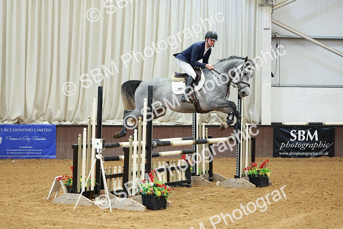 SBM_007061 - Class 19 - Senior Newcomers 1.10m