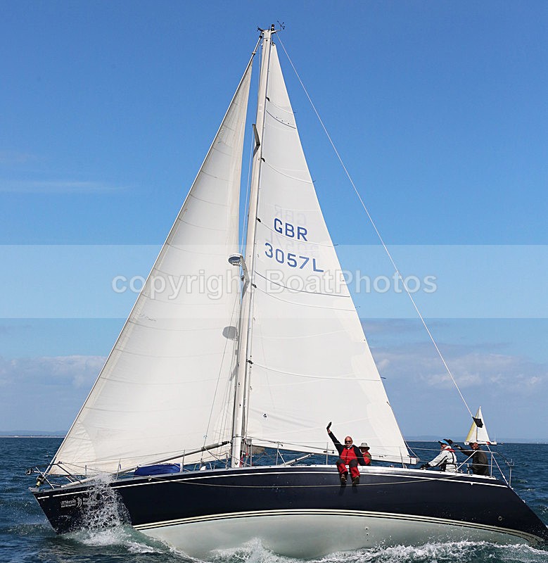 150627 GBR 3057L WT7A8748_P - ROUND THE ISLAND RACE - SATURDAY 27th JUNE 2015