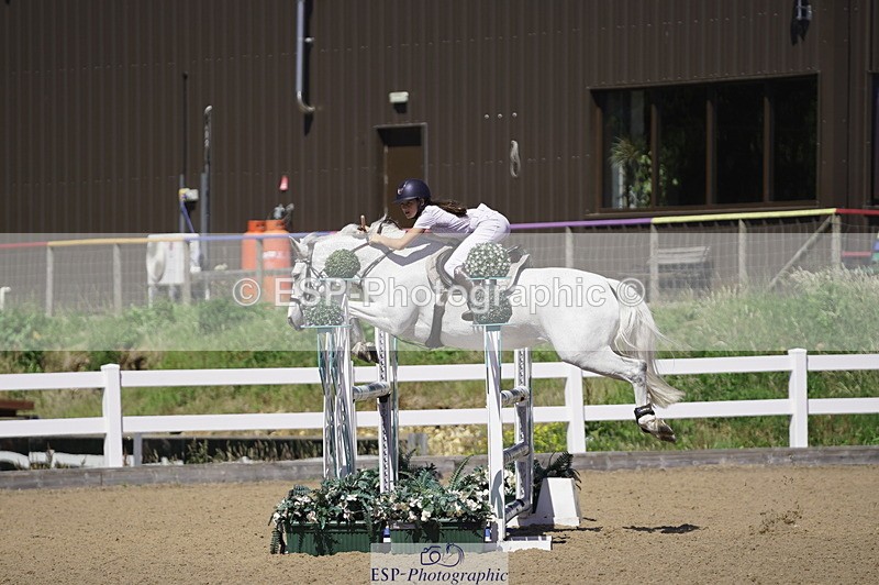 230624A-151722-02182 - Cls 26 Pony Foxhunter & 1.10m Open