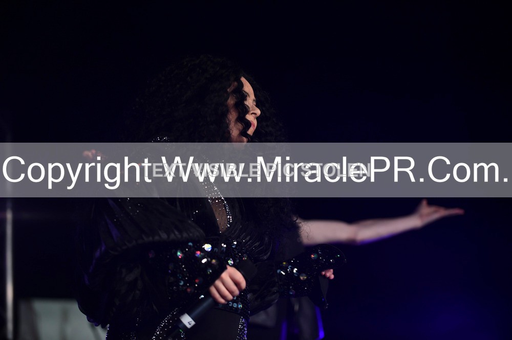 SH4_5904 - The Cher Experience
