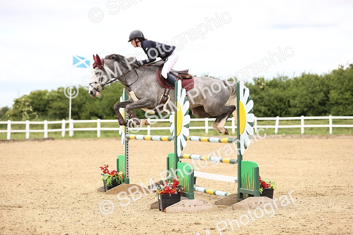SBM_007767 - Class 19 - Senior Newcomers - 1.10m