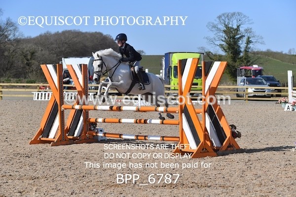 BPP_6787 - CLASS 14 SUN Springboard 128cm/ 138cm Restricted Handicap