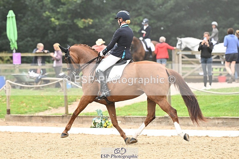 240811-113507-05545 - 243-Jessica.Davies-Kadanz.II