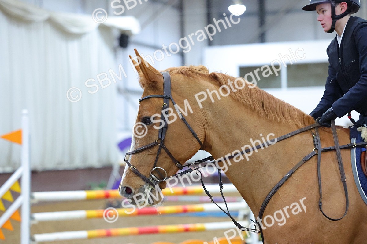 1I0A4717 - Class 9 - Senior Newcomers/ 1.10m Open