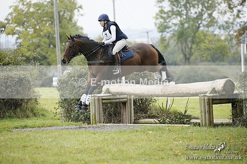 WWHT 181020 WWHT 181020 1653 - WWEC Open (1.00m)  18/10/20