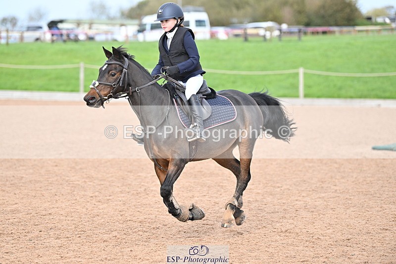 231029A-125121-03363 - Stepping Stones 128cm & 138cm