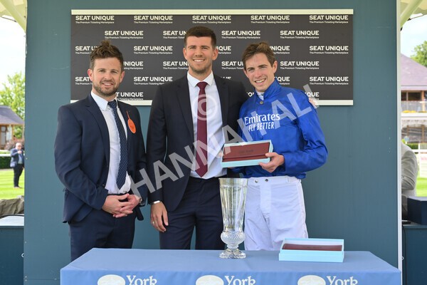 yr10062022r4-56 - Race 4 3.30pm Seat Unique Ganton Stakes